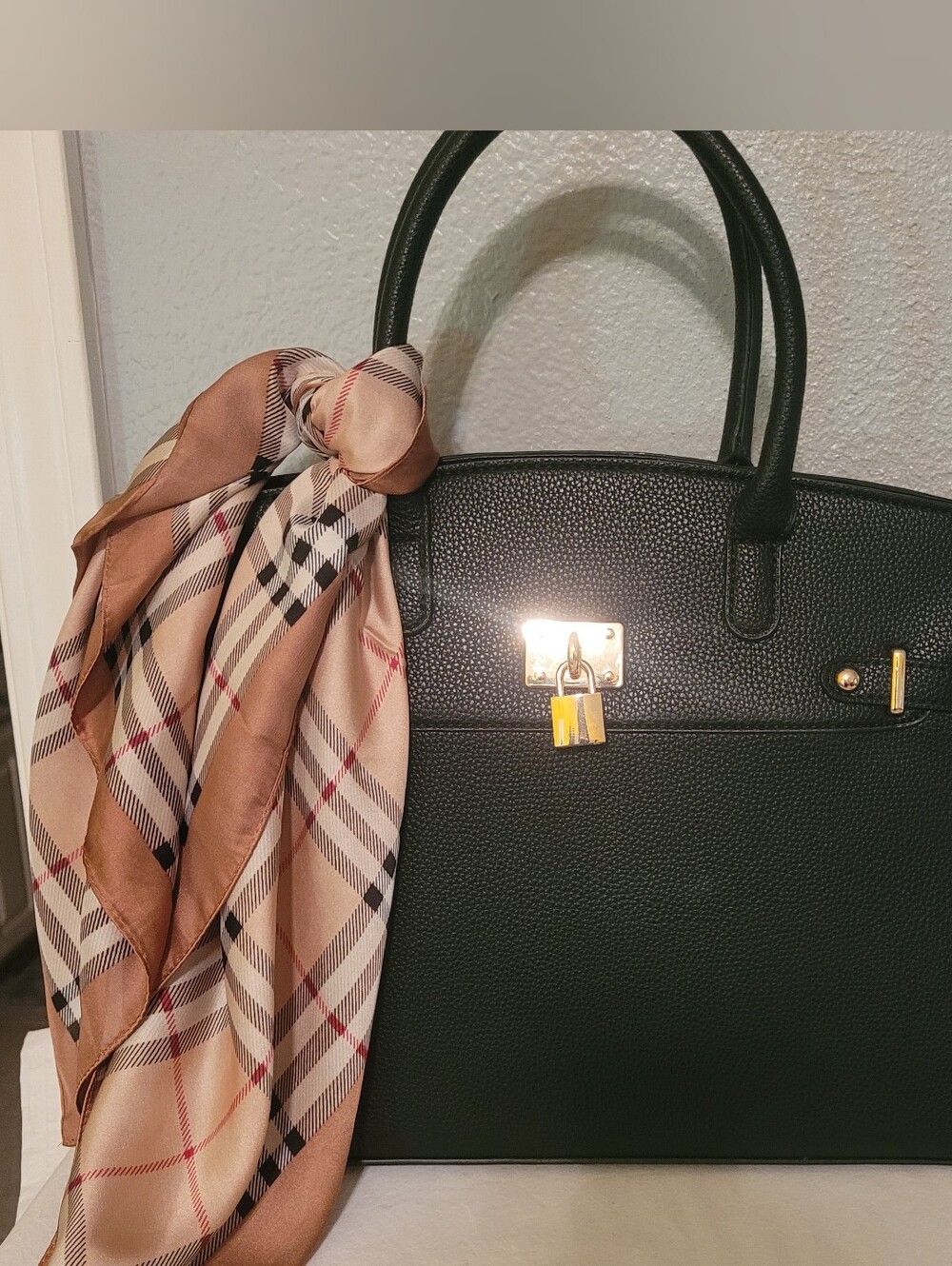 Luxury Fashion Bag - Picture 12 of 15